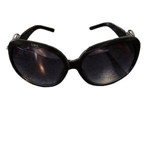 Women's Black Cat Eye Buckle Details UV Protectant Sunglasses